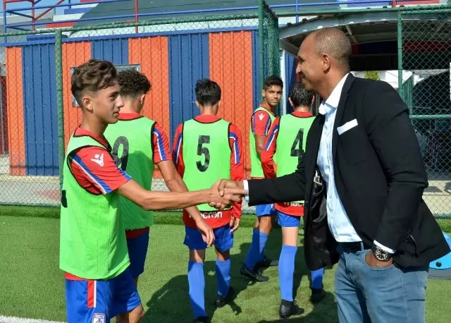 Mehmet Aurelio: 'Milli takım kesinlikle Euro 2020'ye katılır' Mehmet Aurelio: 'Milli takım kesinlikle Euro 2020'ye katılır'
