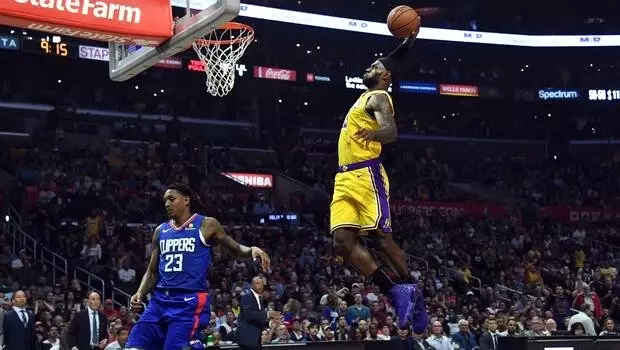 NBA'in en çok kazanan oyuncusu üst üste 6. kez LeBron James! NBA'in en çok kazanan oyuncusu üst üste 6. kez LeBron James!