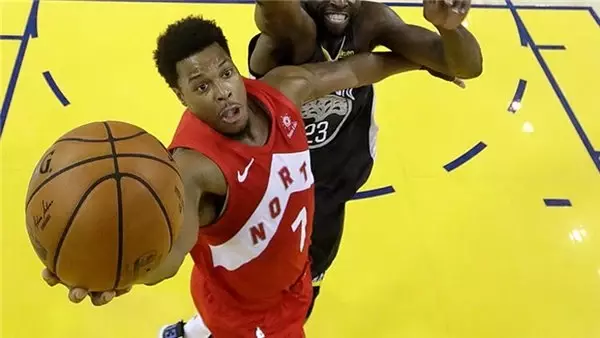Raptors sezona galibiyetle başladı Raptors sezona galibiyetle başladı