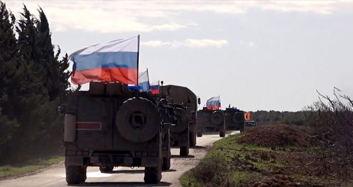 Rus ordusu, Türkiye'yle varılan mutabakat kapsamında kontrolü ele almak için Kobani'ye girdi