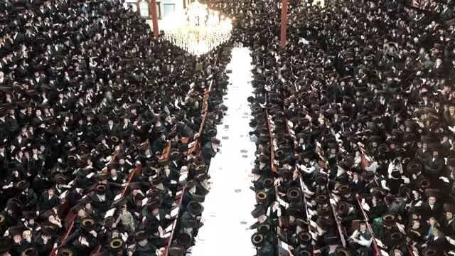 Satmar Yahudileri Sukkot bayramını kutladı - NEW Satmar Yahudileri Sukkot bayramını kutladı - NEW