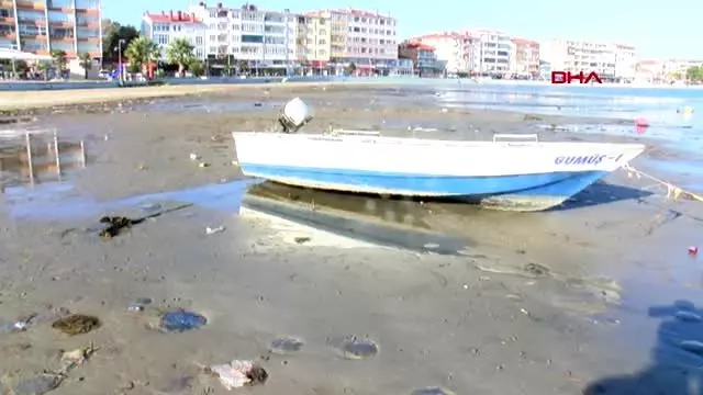 Tekirdağ'da deniz 25 metre çekildi Tekirdağ'da deniz 25 metre çekildi
