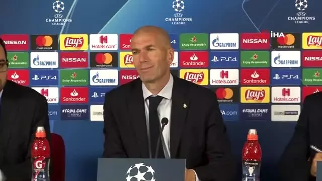 Zinedine Zidane: 'Courtois bizi yenilgiden kurtardı' Zinedine Zidane: 'Courtois bizi yenilgiden kurtardı'