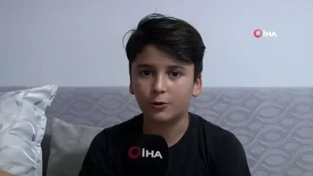 11 yaşındaki çocuğun gururlandıran Türk Bayrağı hassasiyeti
