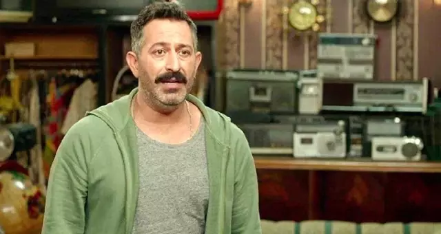 Cem Yılmaz, 'Satanist çetenin esirisin' diyen takipçisine espri yaparak cevap verdi Cem Yılmaz, 'Satanist çetenin esirisin' diyen takipçisine espri yaparak cevap verdi