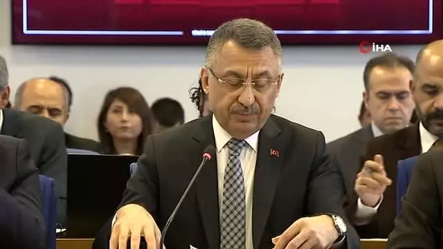Cumhurbaşkanı Yardımcısı Oktay: '2020 yılında 2019 yılına göre istihdamın 1 milyon 52 bin kişi... Cumhurbaşkanı Yardımcısı Oktay: '2020 yılında 2019 yılına göre istihdamın 1 milyon 52 bin kişi...