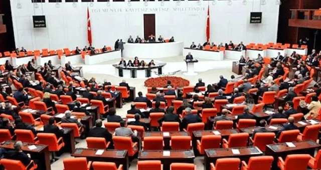 Gümrük Kanunu'nda değişiklik teklifi TBMM'de kabul edildi Gümrük Kanunu'nda değişiklik teklifi TBMM'de kabul edildi