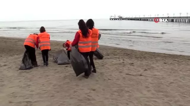 Miniklerden 'Mavi Atakum' hareketi Miniklerden 'Mavi Atakum' hareketi
