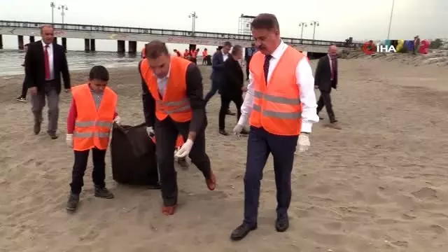 Miniklerden 'Mavi Atakum' hareketi Miniklerden 'Mavi Atakum' hareketi