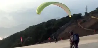 Tuğlu: Muğla 'babadağ'daki ölümlü paraşüt kazalarının nedeni kişisel hatalardan kaynaklı' Tuğlu: Muğla 'babadağ'daki ölümlü paraşüt kazalarının nedeni kişisel hatalardan kaynaklı'