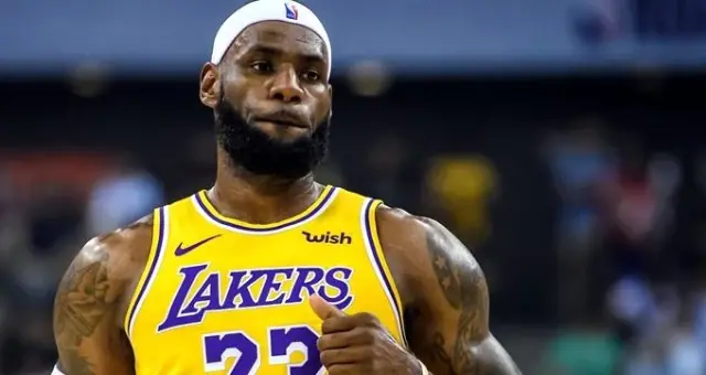 NBA'in en çok kazanına yine LeBron James oldu NBA'in en çok kazanına yine LeBron James oldu