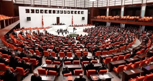 TBMM Genel Kurulunda AP'nin Barış Pınarı Harekatı'na yönelik skandal kararı kınandı TBMM Genel Kurulunda AP'nin Barış Pınarı Harekatı'na yönelik skandal kararı kınandı