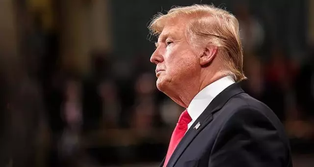 Trump'tan YPG'ye bekçilik teklifi: Kürtlerin petrol bölgelerine yönelme zamanı geldi Trump'tan YPG'ye bekçilik teklifi: Kürtlerin petrol bölgelerine yönelme zamanı geldi
