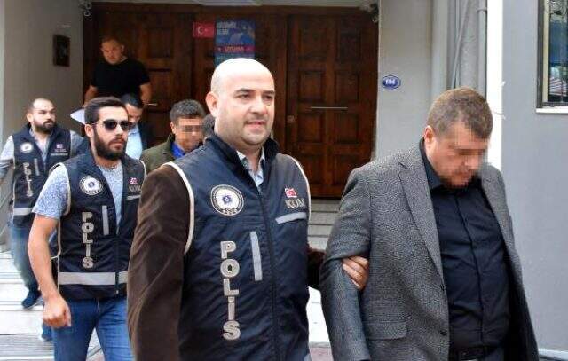 Türkiye'de 60 mağazası bulunan optikçiye sahte mal operasyonu