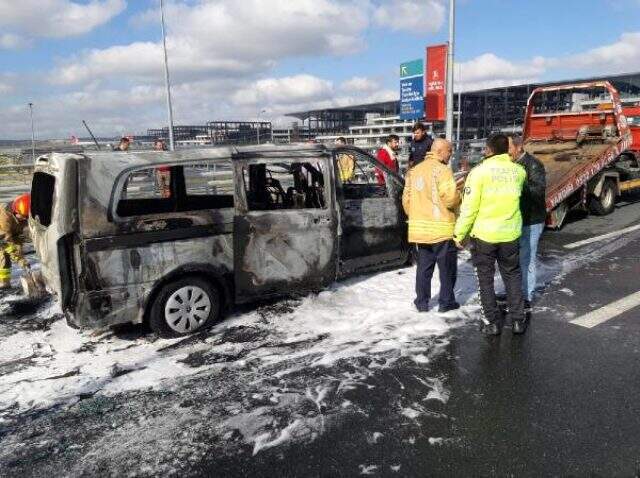 Yangın yerine giden polis aracı alevler içinde kaldı