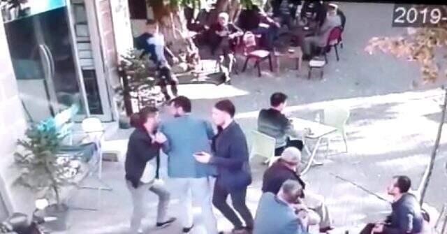 Akılalmz olay! Eşiyle ilişkisi olan kişiye şantaj yaptı, polis kıskıvrak yakaladı