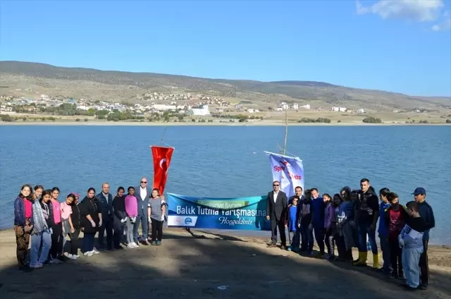 Gölova'da balık tutma yarışması Gölova'da balık tutma yarışması