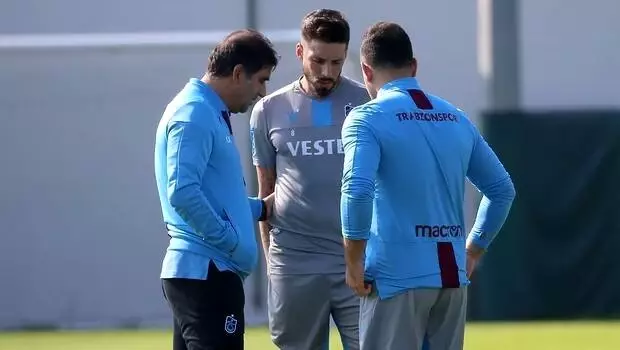 Trabzonspor, Başakşehir hazırlıklarına başladı! Karaman ile Sosa... Trabzonspor, Başakşehir hazırlıklarına başladı! Karaman ile Sosa...