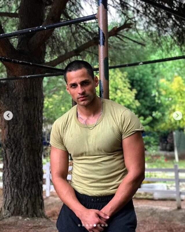 Askerlik dönüşü sözleriyle tepki çeken Ekin Mert Daymaz'dan açıklama: Sözlerim başka yere çekildi