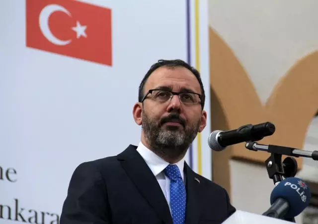 Bakan Kasapoğlu'ndan Milli Kick Bokscular için tebrik mesajı