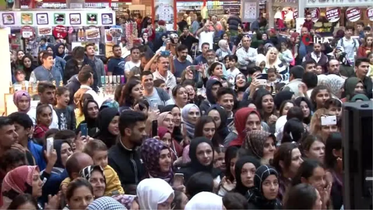 Başakşehir Olimpa AVM'de Fatih Bulut rüzgarı