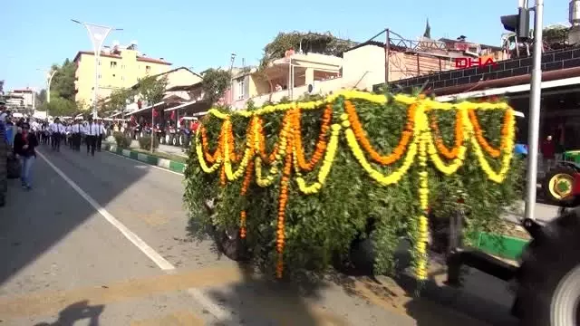 Hatay kktc başbakanı tatar, hatay'da zeytinyağı festivaline katıldı Hatay kktc başbakanı tatar, hatay'da zeytinyağı festivaline katıldı