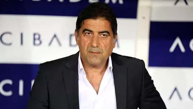 Kevin Campbell'dan Ünal Karaman'a övgü Kevin Campbell'dan Ünal Karaman'a övgü