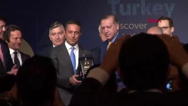 Spor cumhurbaşkanı erdoğan ile ali koç'un yan yana görüntüsü