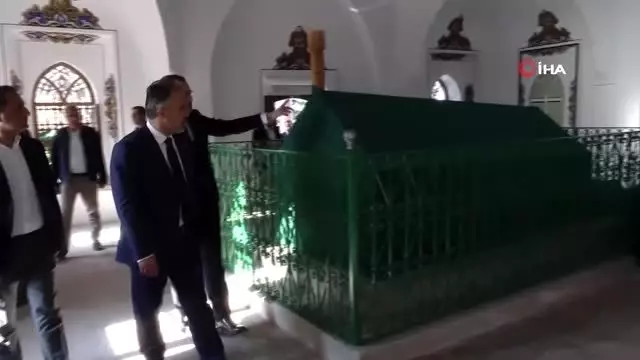 - 6 asırlık türbe ilk günkü ihtişamına kavuştu - 6 asırlık türbe ilk günkü ihtişamına kavuştu