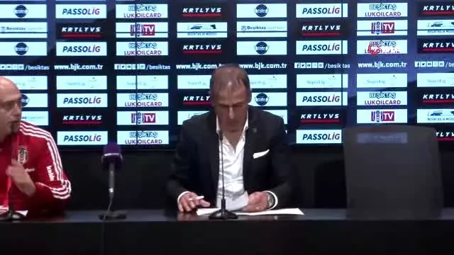 Abdullah Avcı: 'Beşiktaş formasını kimin giydiği önemli değildir' -1- Abdullah Avcı: 'Beşiktaş formasını kimin giydiği önemli değildir' -1-