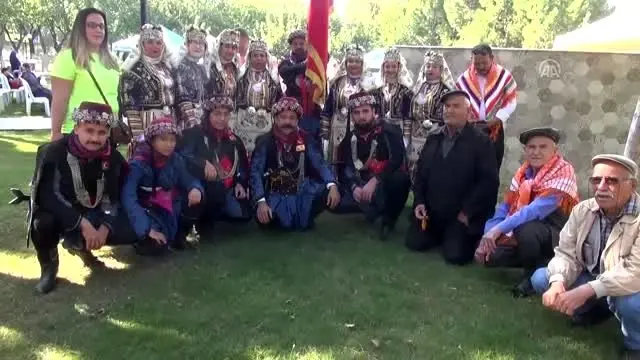İncirliova'da 'Yörük şenliği' İncirliova'da 'Yörük şenliği'