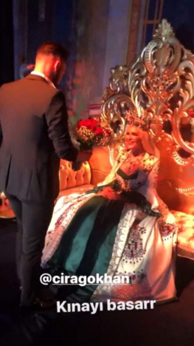 Selin Ciğerci ve Gökhan Çıra çiftinden 'Bekarlığa veda' fotoğrafı