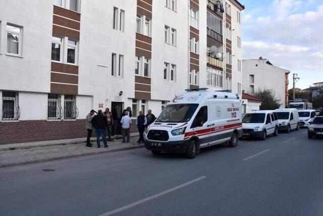 'Oğluma iyi bakın' diye not bırakıp intihar etti