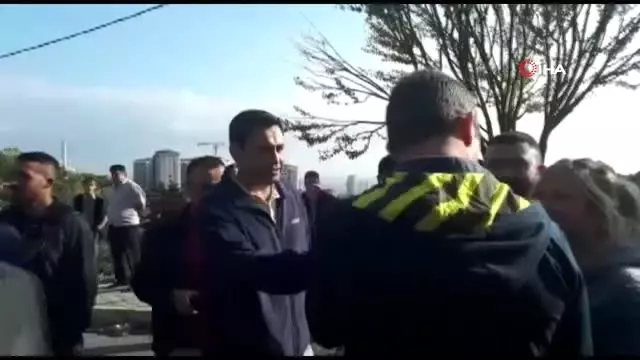 (Özel haber) Fenerbahçe Başkanı Ali Koç Gülensu'da altyapı maçı izledi (Özel haber) Fenerbahçe Başkanı Ali Koç Gülensu'da altyapı maçı izledi