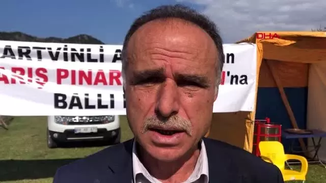Şavşatlı arıcılardan mehmetçiğe 'ballı' destek; 1,5 ton gönderiler Şavşatlı arıcılardan mehmetçiğe 'ballı' destek; 1,5 ton gönderiler