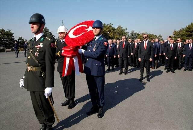 Anıtkabir Özel Defteri'ni imzalayan Erdoğan'dan barış Pınarı Harekatı vurgusu!
