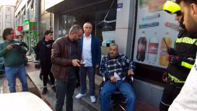 Bacaklarından vuruldu, sandalyeye oturup ambulansı bekledi! Soğukkanlılığıyla dikkat çekti