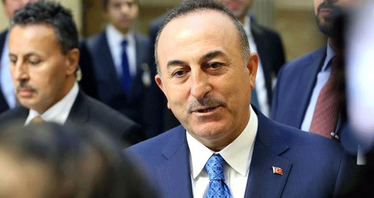 Dışişleri Bakanı Çavuşoğlu'ndan net mesaj: Güvenli Bölge'de YPG'li terörist görürsek yok ederiz