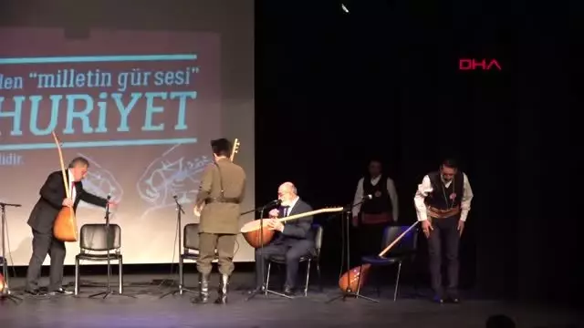 Erzurum halk ozanları 'cumhuriyet' için söyledi