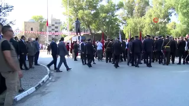 - KKTC'de Atatürk Anıtı'na çelenk sunuldu - KKTC'de Atatürk Anıtı'na çelenk sunuldu