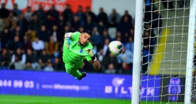 Liverpool, Uğurcan Çakır'ı takibe aldı