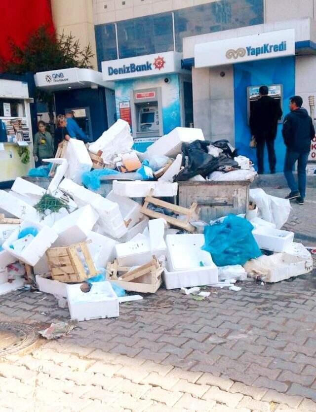 Maltepe Belediyesi'nden atılan işçiler işe art alındı