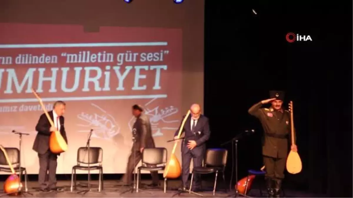 Ozanlar 'Cumhuriyet' için söyledi