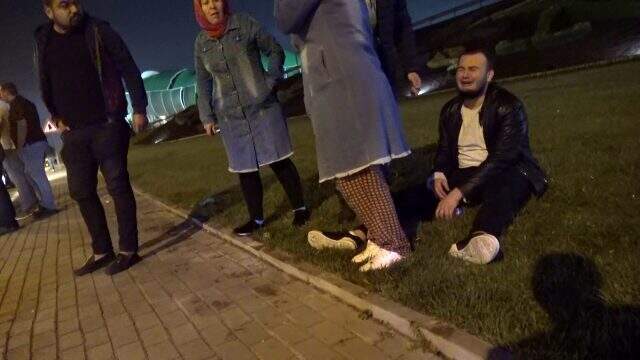 20 kez takla atan aracın içinden sağ çıkan genç, 'Babamı çağırmayın' deyip ağladı