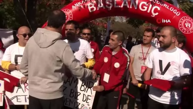 Bakan Kasapoğlu: 'Engelli sporcularımız ve engelli arkadaşlarımız bizler için çok değerli' Bakan Kasapoğlu: 'Engelli sporcularımız ve engelli arkadaşlarımız bizler için çok değerli'