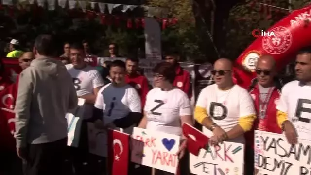 Bakan Kasapoğlu: 'Engelli sporcularımız ve engelli arkadaşlarımız bizler için çok değerli' Bakan Kasapoğlu: 'Engelli sporcularımız ve engelli arkadaşlarımız bizler için çok değerli'
