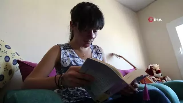 Berfin'in yüzü gülüyor.. 'Artık güldüğümü hissedebiliyorum' Berfin'in yüzü gülüyor.. 'Artık güldüğümü hissedebiliyorum'