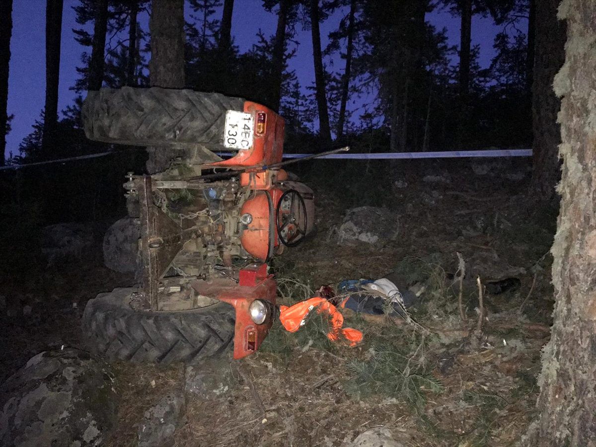 Bolu'da devrilen traktörün sürücüsü öldü
