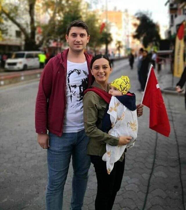 Kucağında bebeğiyle zeybek oynayan anne o anları anlattı: Çok heyecanlandım, duygulandım ve mutlu oldum