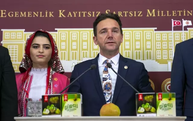 Meclis'te 'Gürsu armudu' tanıtımı Meclis'te 'Gürsu armudu' tanıtımı